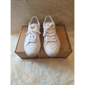 GUESS Women's Loven Lace Up Sneaker Shoes White Size 7.5M
